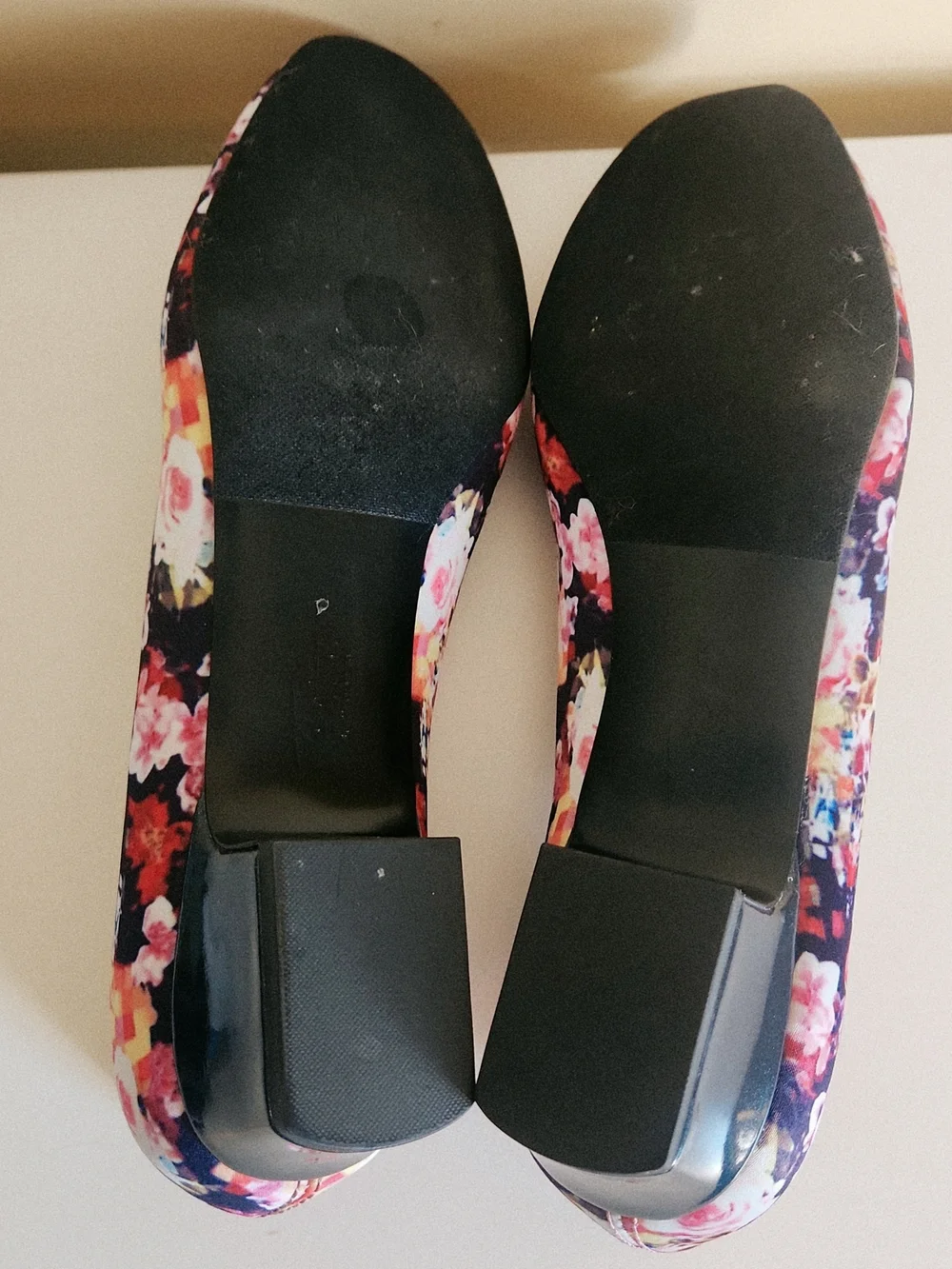 Trotters Floral Loafers- Pink Black Multicolor: 9M